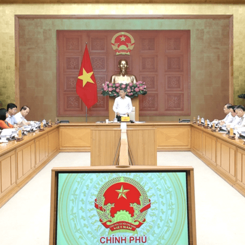 Thủ tướng Chính phủ: Trao đổi trực tiếp một tiếng là giải quyết thông suốt, phát văn bản cả tháng không xong