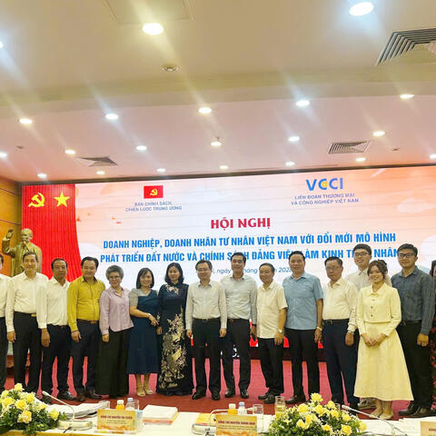 Hiệp hội Doanh nghiệp tỉnh Tuyên Quang kiến nghị cắt giảm chi phí thể chế, khơi thông động lực phát triển kinh tế tư nhân