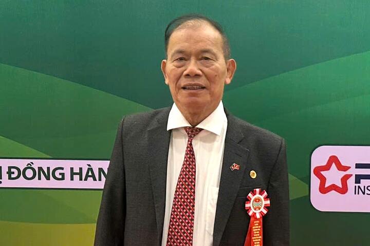 Doanh nhân Nguyễn Hữu Hoạch - Người dành cả đời cống hiến vì môi trường và cộng đồng được Thủ tướng Chính phủ tặng Bằng khen