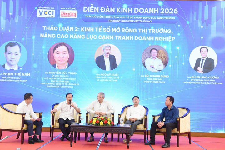 Chủ tịch HHDN tỉnh Tuyên Quang Nguyễn Hữu Thập tham dự Diễn đàn Kinh doanh 2026: Tháo gỡ điểm nghẽn, đưa kinh tế số thành động lực tăng trưởng trong kỷ nguyên mới