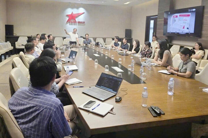 Lớp AI thực chiến thứ 34 do Chủ tịch HHDN tỉnh Tuyên Quang Nguyễn Hữu Thập trực tiếp truyền đạt: Không chỉ biết AI - mà phải làm được việc với AI