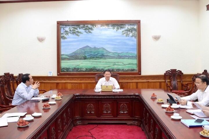 Lãnh đạo HHDN tỉnh Tuyên Quang dự họp triển khai Kế hoạch tổ chức Diễn đàn Kinh doanh và Pháp luật năm 2025 và hội thảo “Nhận diện khó khăn, vướng mắc do quy định pháp luật trong hoạt động sản xuất kinh doanh”